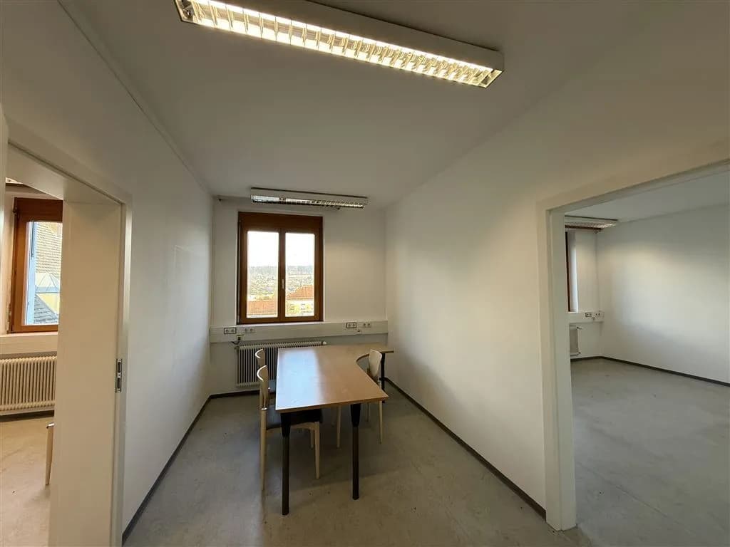 5-Zimmer-Gewerbeimmobilie mieten in Hallein – 85 m², € 1.401 – Bild 14 von 38