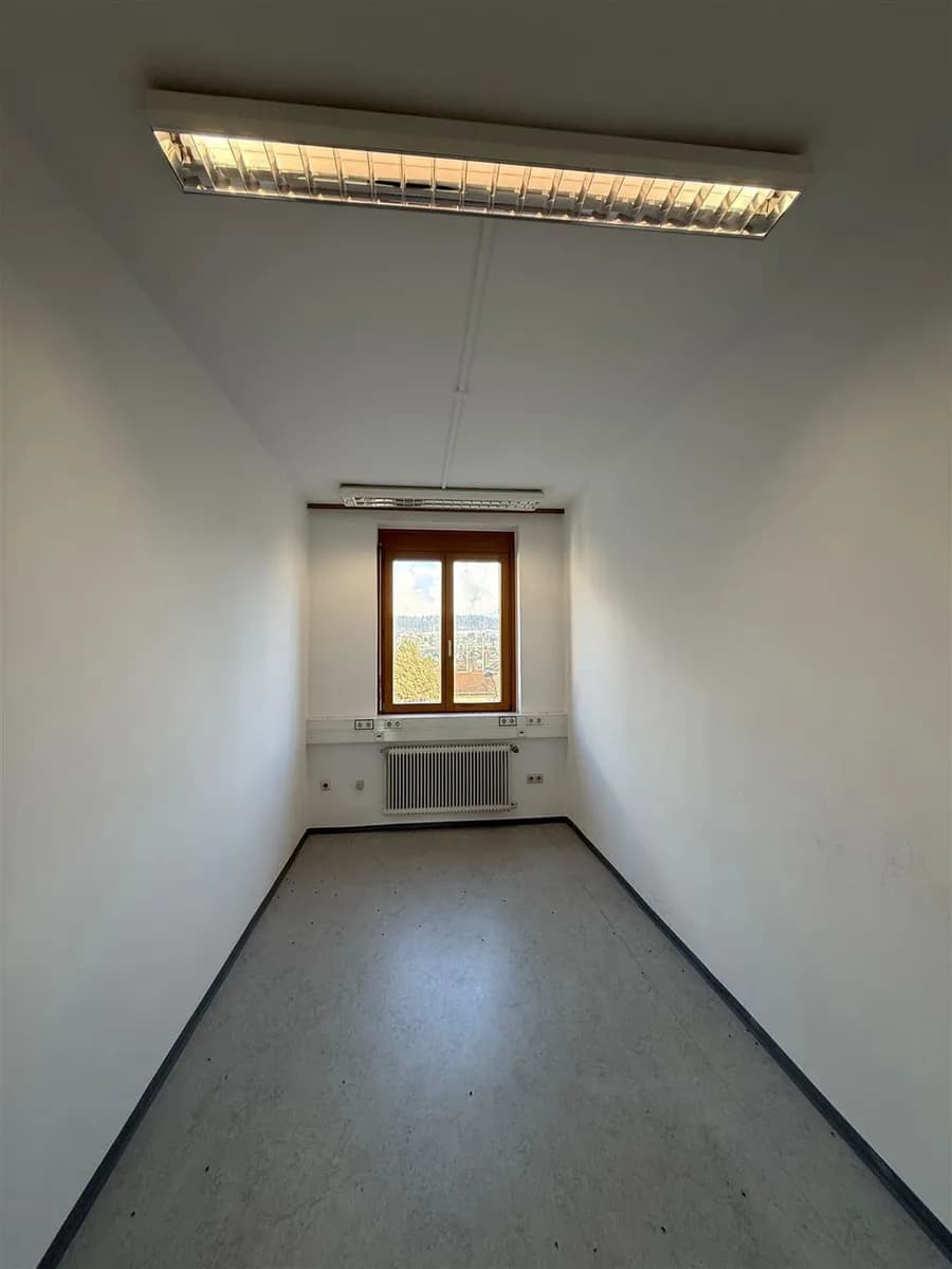 3-Zimmer-Gewerbeimmobilie mieten in Hallein – 33 m², € 544 – Bild 11 von 35