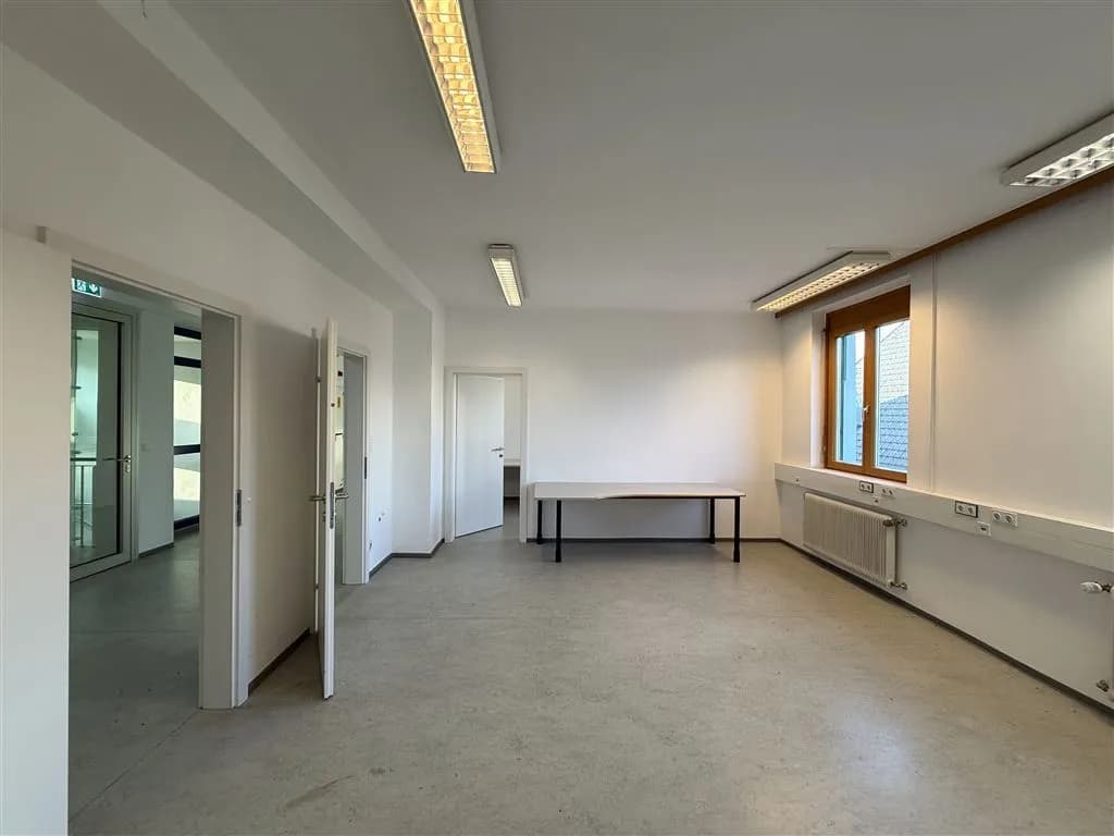 Gewerbeimmobilie mieten in Hallein – 314 m², € 3.675 – Bild 45 von 59