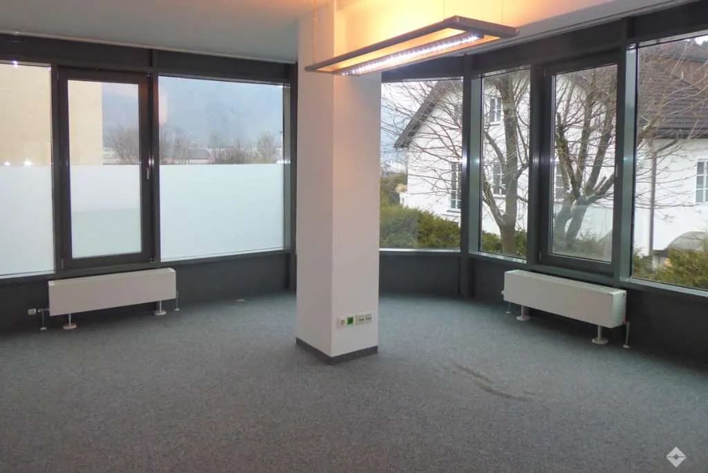 Gewerbeimmobilie mieten in Hallein – 279 m², € 4.022 – Bild 2 von 5