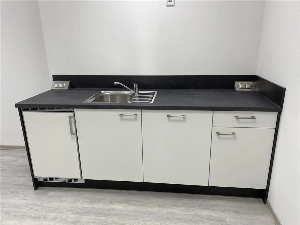 Gewerbeimmobilie mieten in Salzburg Stadt – 114 m², € 1.818 – Bild 10 von 21