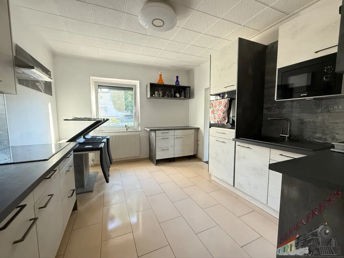 8-Zimmer-Haus kaufen in Wiener Neustadt Land – 200 m², € 583.000 – Bild 3 von 19