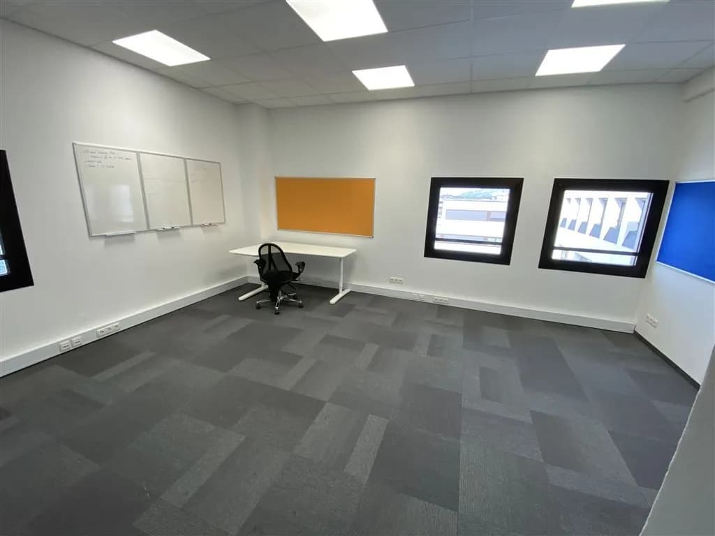 Gewerbeimmobilie mieten in Salzburg Stadt – 31 m², € 493 – Bild 3 von 33