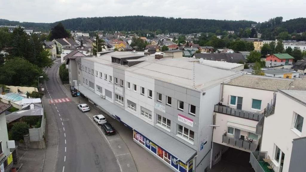 Immobilie kaufen in Vöcklabruck – 3 438 m² – Bild 4 von 12