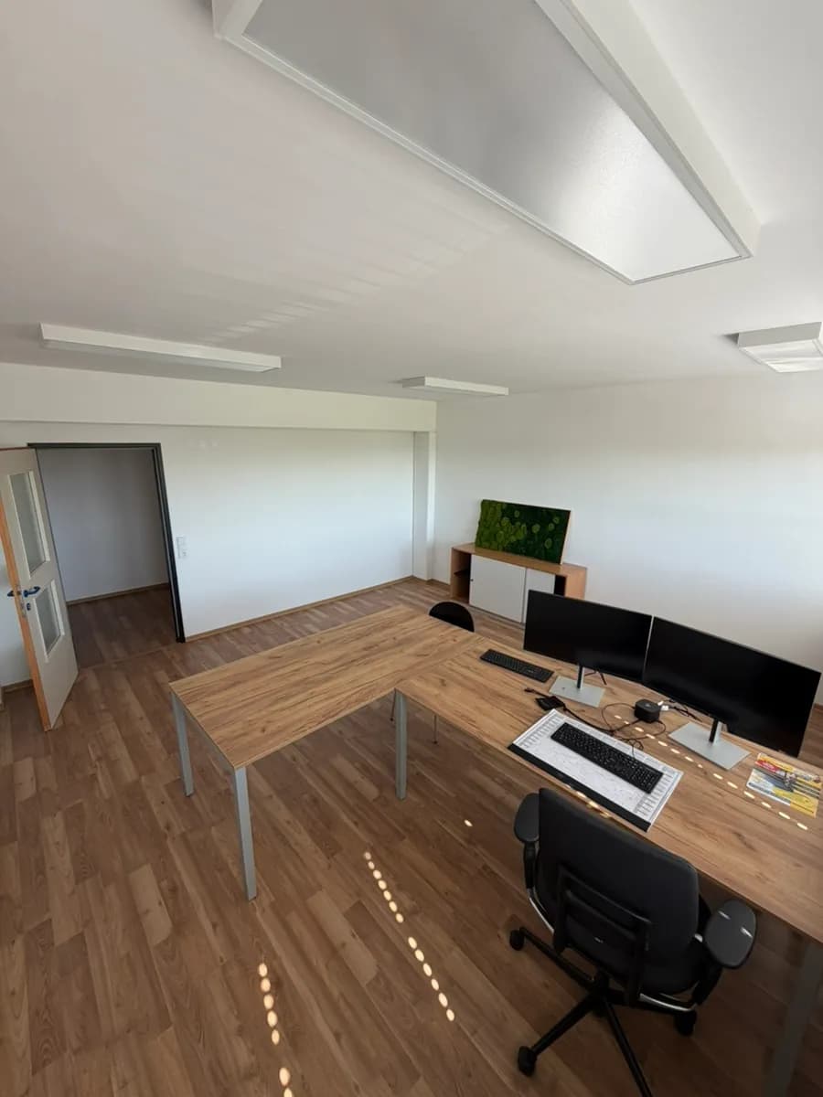 1-Zimmer-Gewerbeimmobilie mieten in Linz Land – 30 m², € 350 – Bild 3 von 3