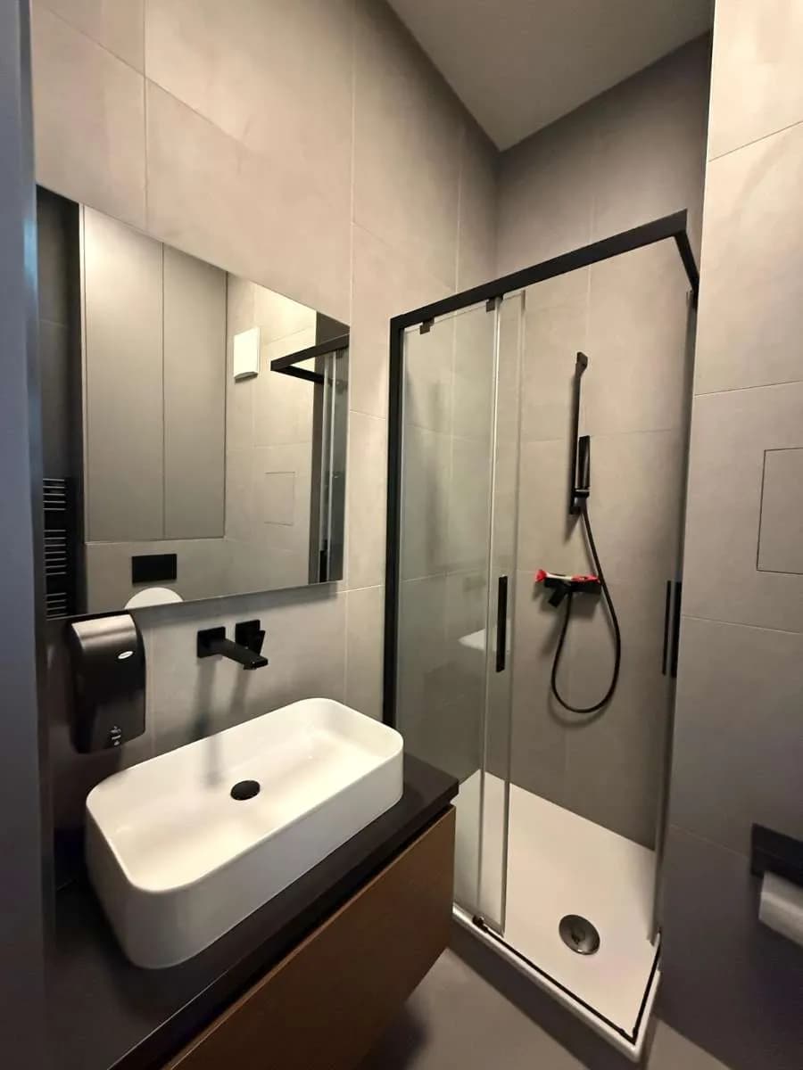5-Zimmer-Gewerbeimmobilie mieten in Wien – 170 m², € 3.200 – Bild 9 von 23