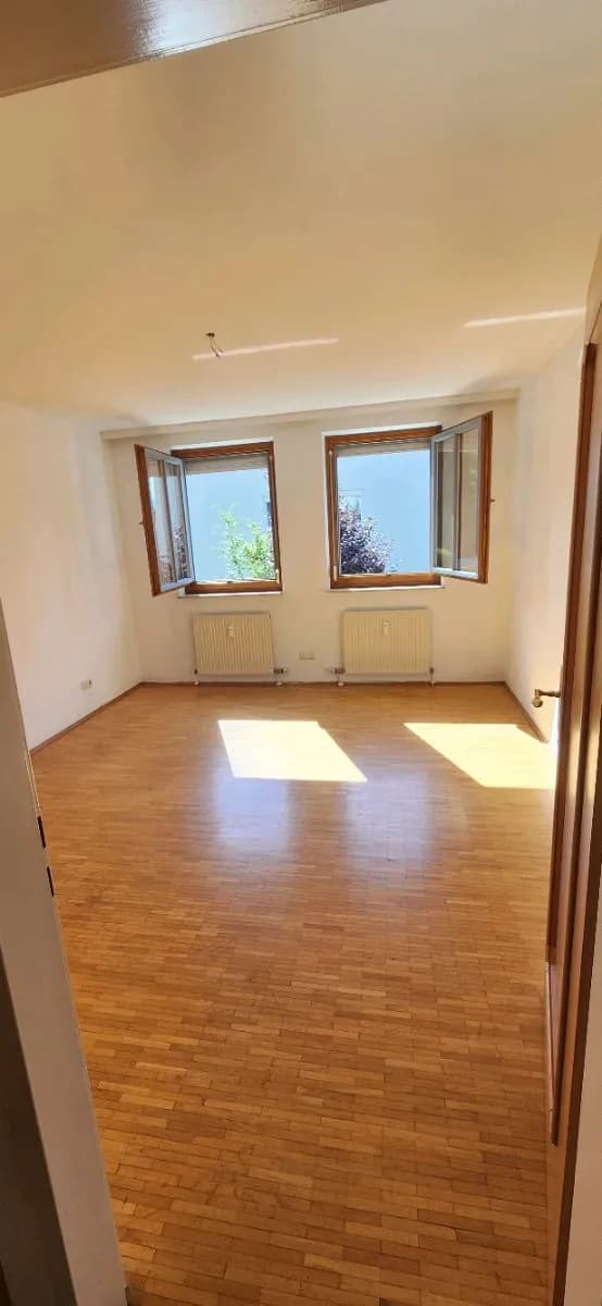 2-Zimmer-Wohnung mieten in Salzburg Stadt – 75 m², € 1.300 – Bild 7 von 16