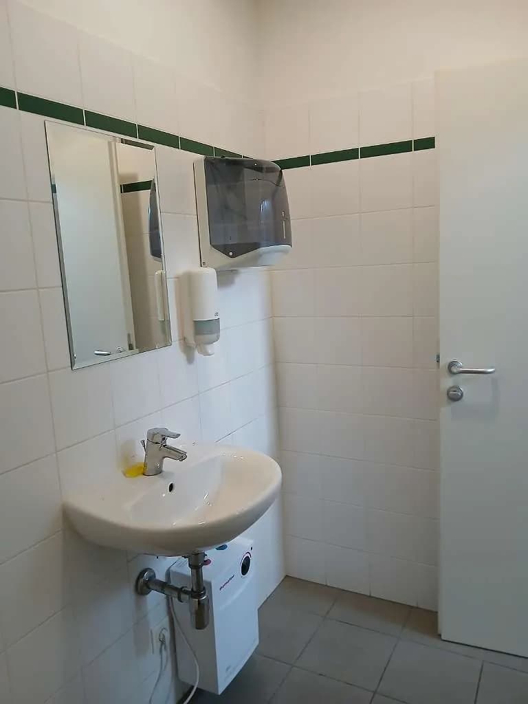 Gewerbeimmobilie mieten in Sankt Pölten Land – 120 m², € 2.189 – Bild 8 von 9