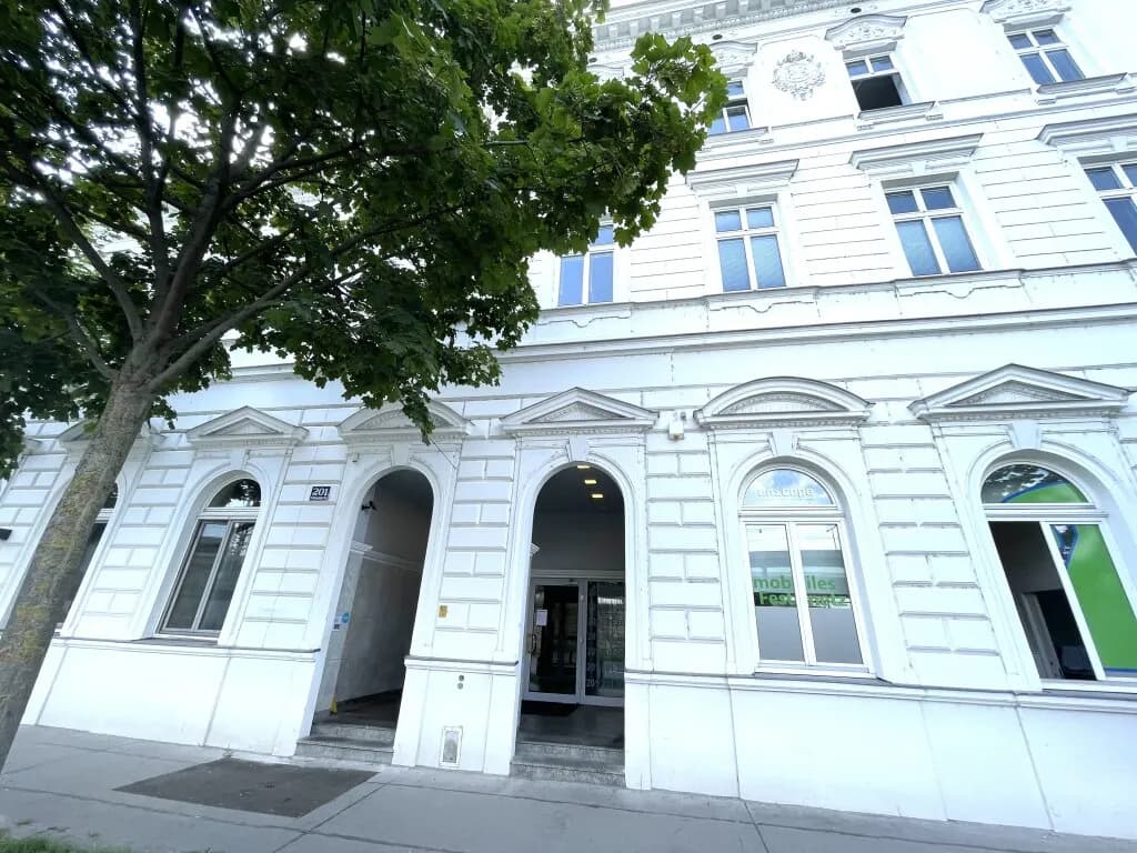 3-Zimmer-Gewerbeimmobilie mieten in Wien – 96 m², € 1.416