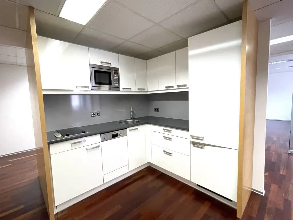3-Zimmer-Gewerbeimmobilie mieten in Wien – 96 m², € 1.416 – Bild 9 von 18