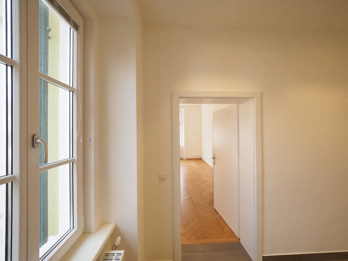 2-Zimmer-Wohnung mieten in Mödling – 70 m², € 880 – Bild 2 von 11