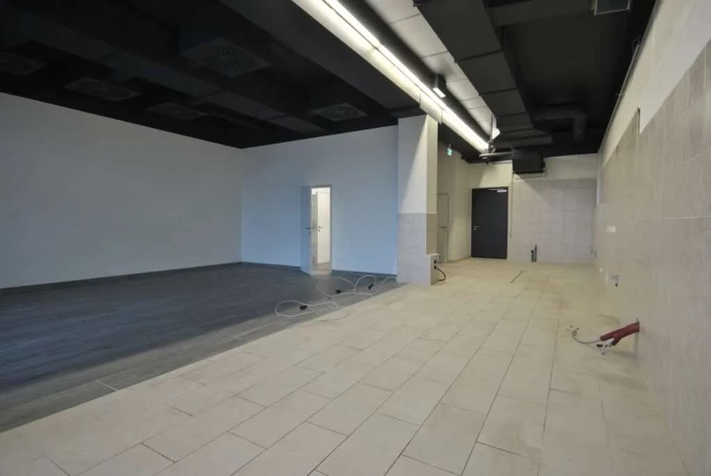 Gewerbeimmobilie mieten in Neunkirchen – 107 m², € 1.496 – Bild 2 von 10
