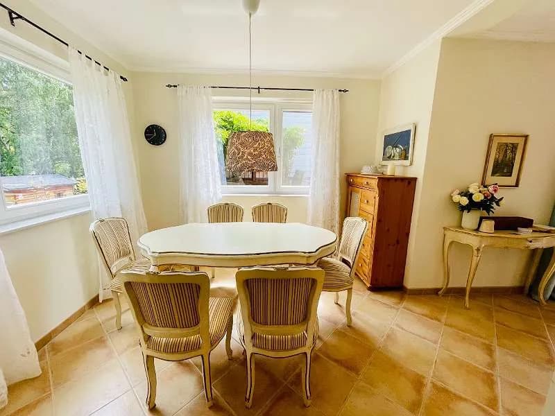 6-Zimmer-Wohnung mieten in Neunkirchen – 130 m², € 553 – Bild 10 von 30