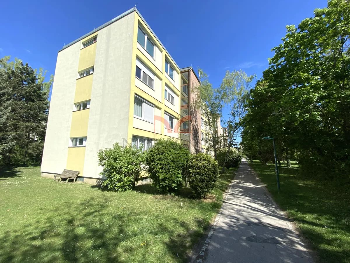 4-Zimmer-Wohnung kaufen in Mödling – 90 m², € 298.000 – Bild 2 von 13