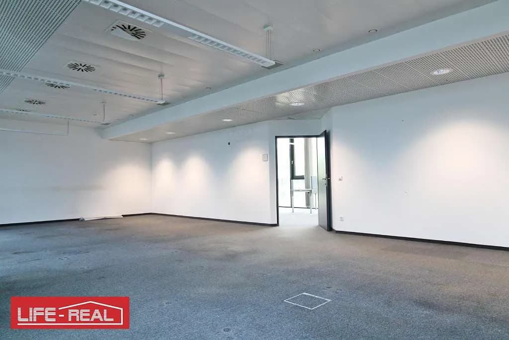 Gewerbeimmobilie mieten in Linz – 979 m², € 16.219 – Bild 9 von 54