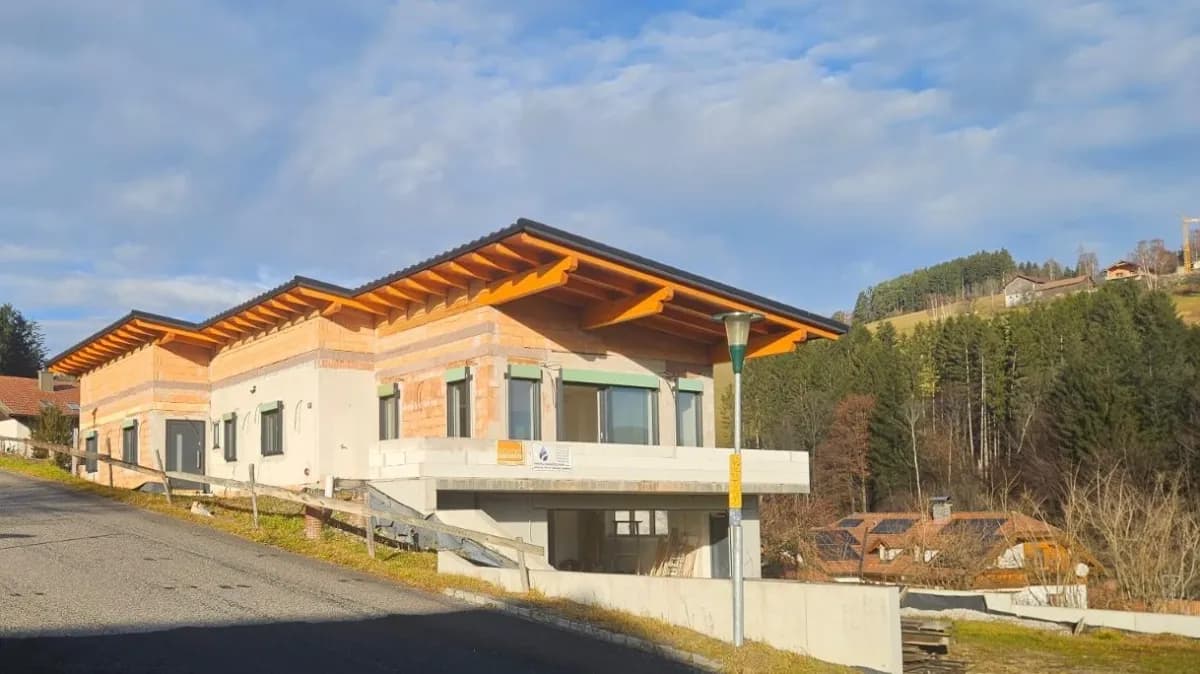 4-Zimmer-Haus kaufen in Neunkirchen – 243 m², € 440.000