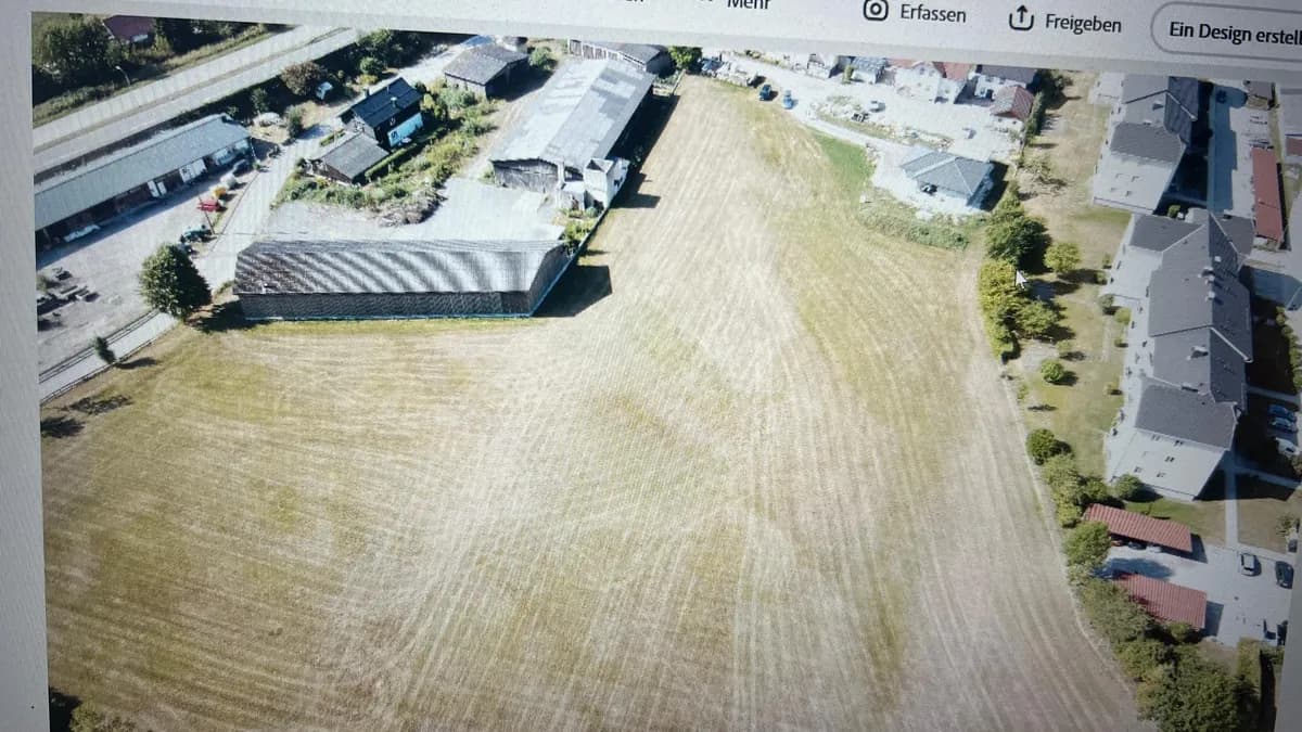 Grundstück kaufen in Gmunden – 900 m², € 243.000