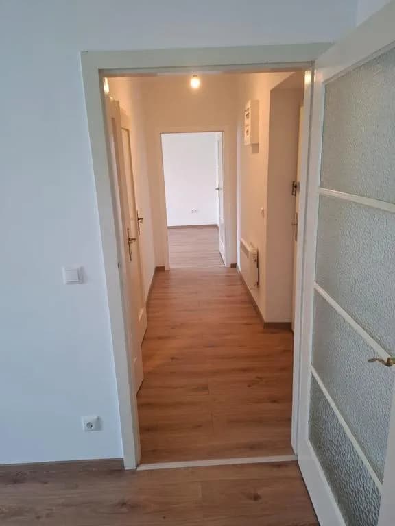 2-Zimmer-Wohnung mieten in Neunkirchen – 43,91 m², € 374