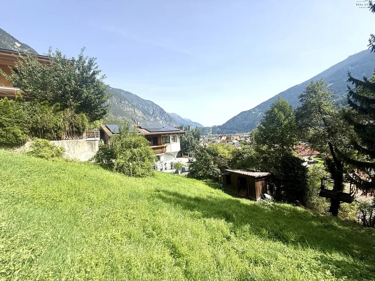 Grundstück kaufen in Landeck – 550 m², € 255.000 – Bild 1 von 11