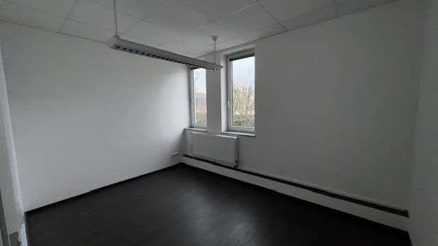Gewerbeimmobilie mieten in Wels – 135 m², € 1.696 – Bild 2 von 7