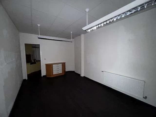 Gewerbeimmobilie mieten in Wels – 135 m², € 1.696 – Bild 6 von 7