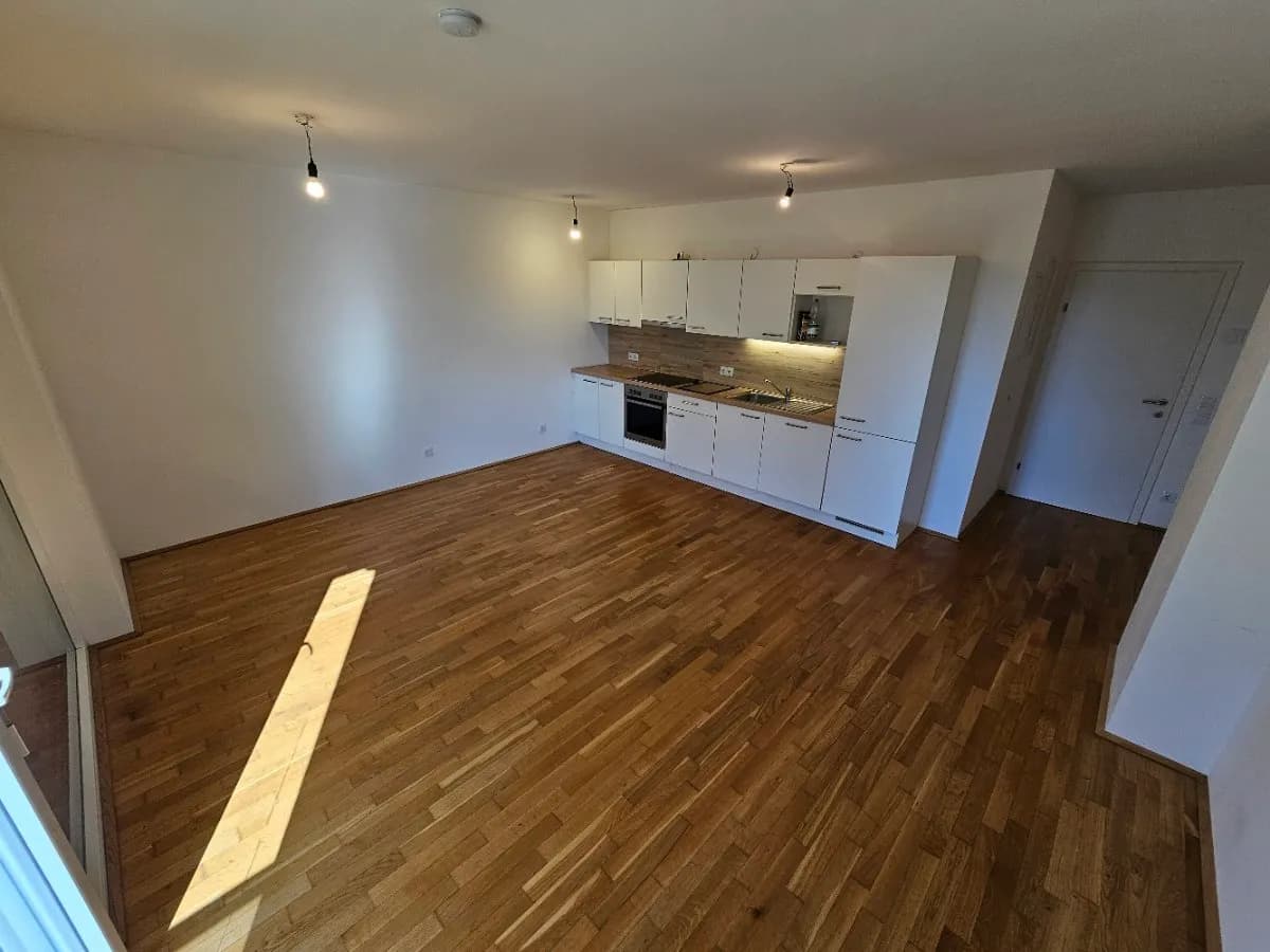3-Zimmer-Wohnung mieten in Wiener Neustadt – 62 m², € 925 – Bild 2 von 11