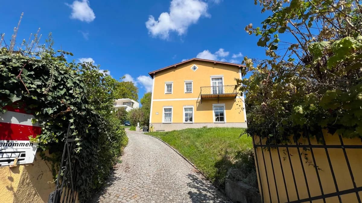 Haus kaufen in Gmunden – 210 m², € 2.200.000 – Bild 2 von 7