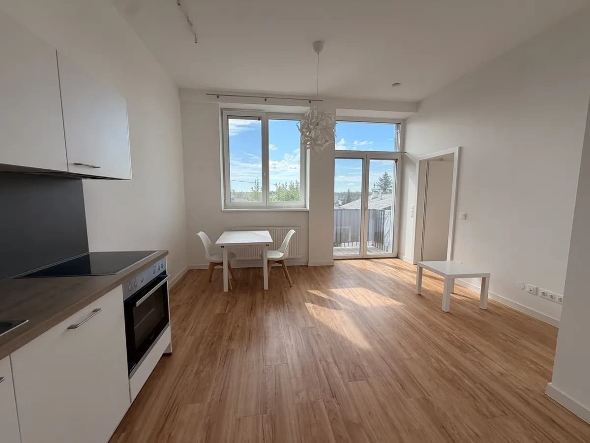 2-Zimmer-Wohnung mieten in Gmunden – 42,2 m², € 608 – Bild 2 von 12