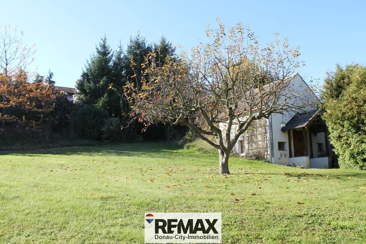 Grundstück kaufen in Korneuburg – 1 055 m², € 219.000