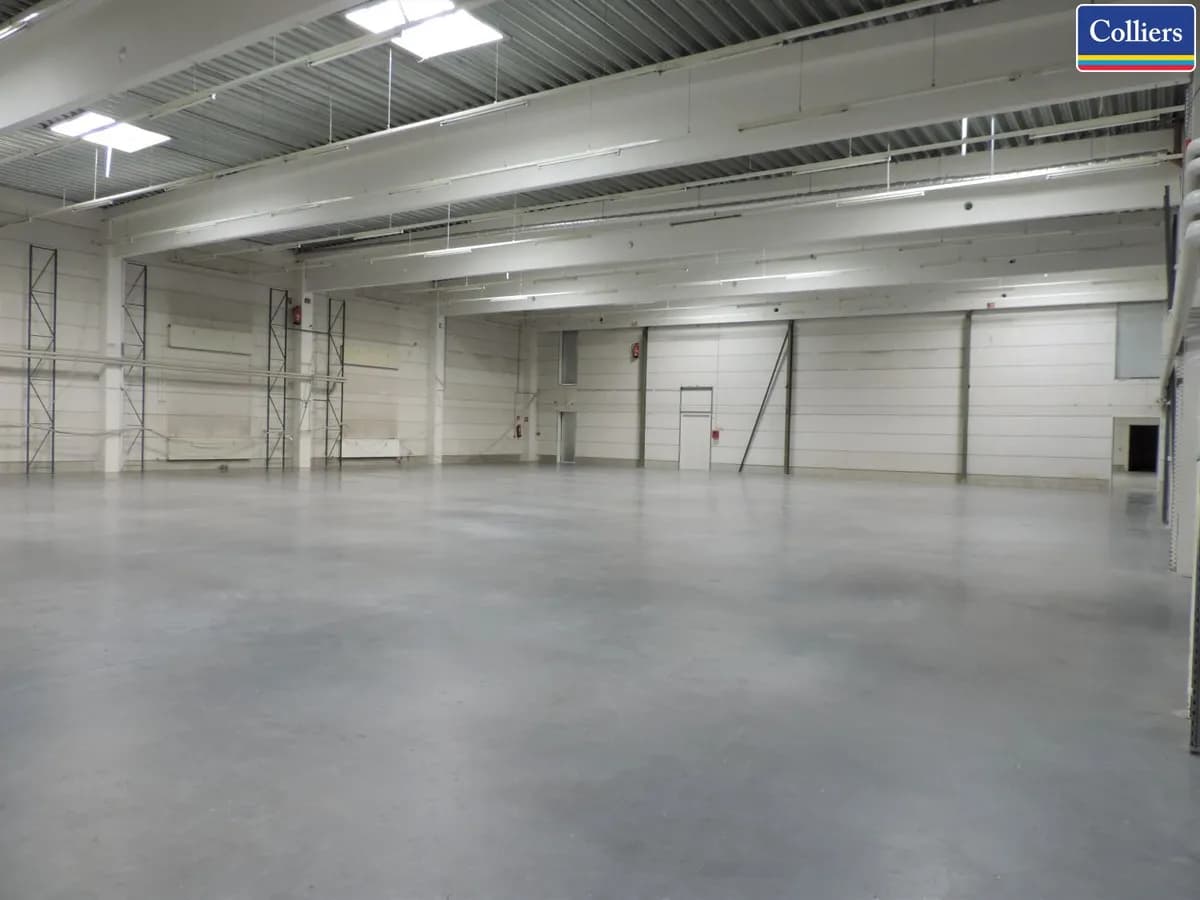 Immobilie kaufen in Wien – 1 870 m² – Bild 2 von 5