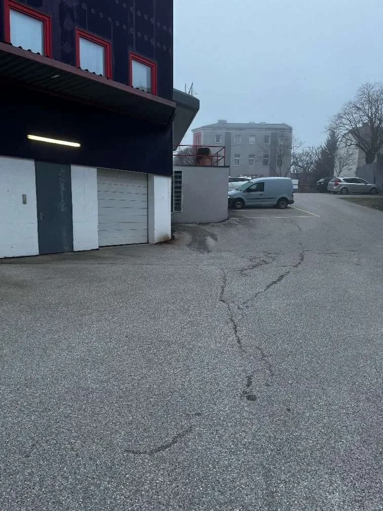 1-Zimmer-Gewerbeimmobilie mieten in Wiener Neustadt – 117 m², € 590 – Bild 5 von 6