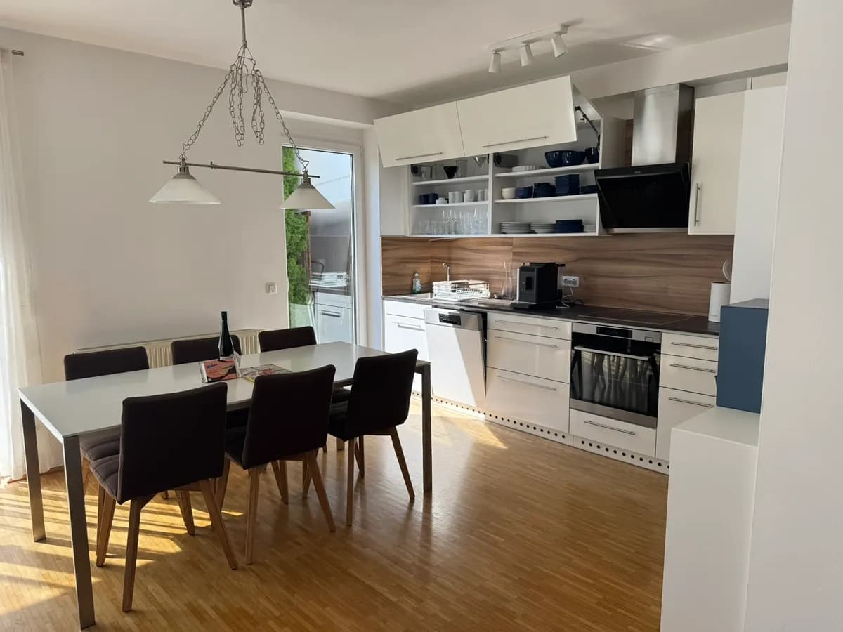 2-Zimmer-Wohnung mieten in Linz – 58 m², € 1.015 – Bild 1 von 12