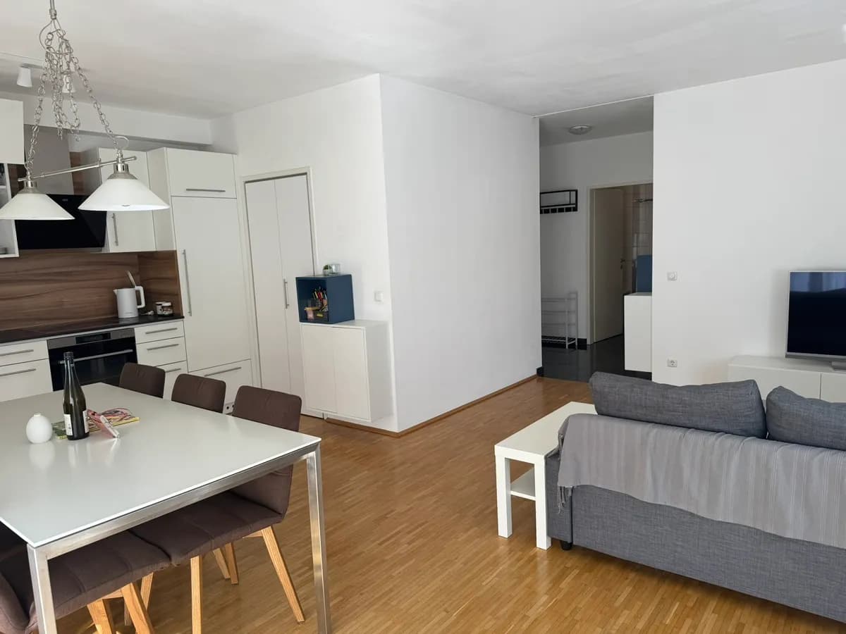2-Zimmer-Wohnung mieten in Linz – 58 m², € 1.015 – Bild 3 von 12
