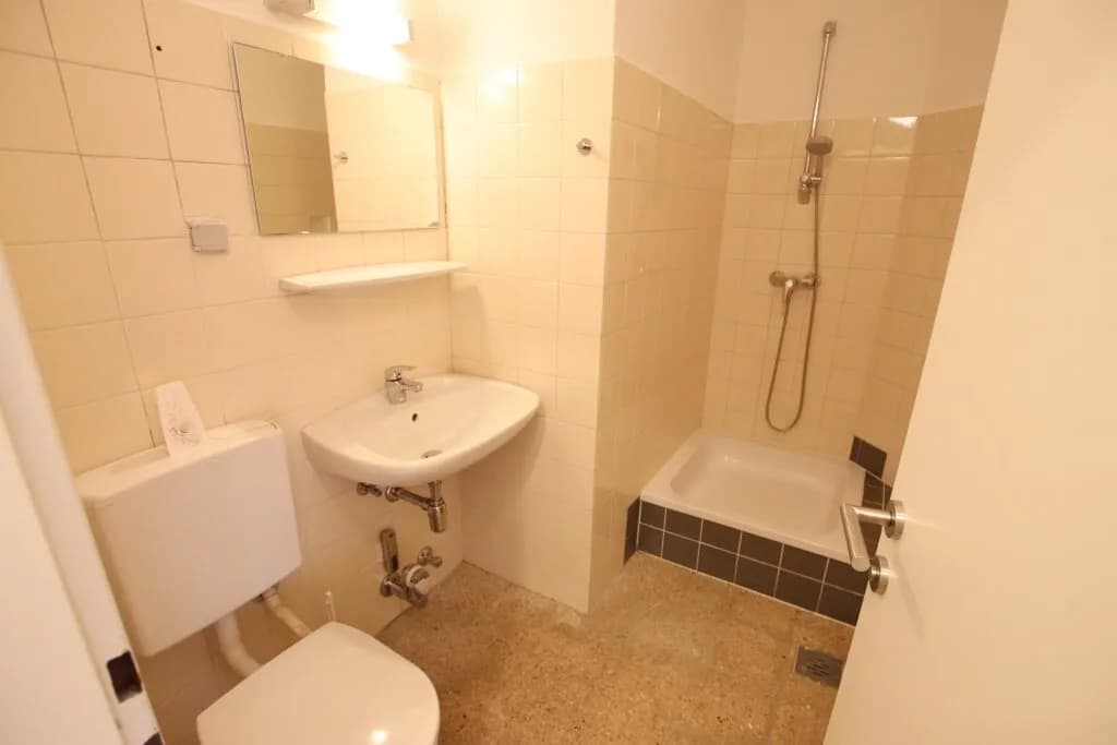 1-Zimmer-Wohnung mieten in Klagenfurt – 31 m², € 550 – Bild 7 von 11