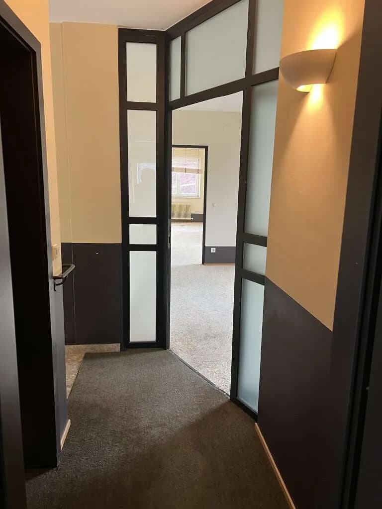 Gewerbeimmobilie mieten in Schwaz – 155 m², € 1.383 – Bild 2 von 22