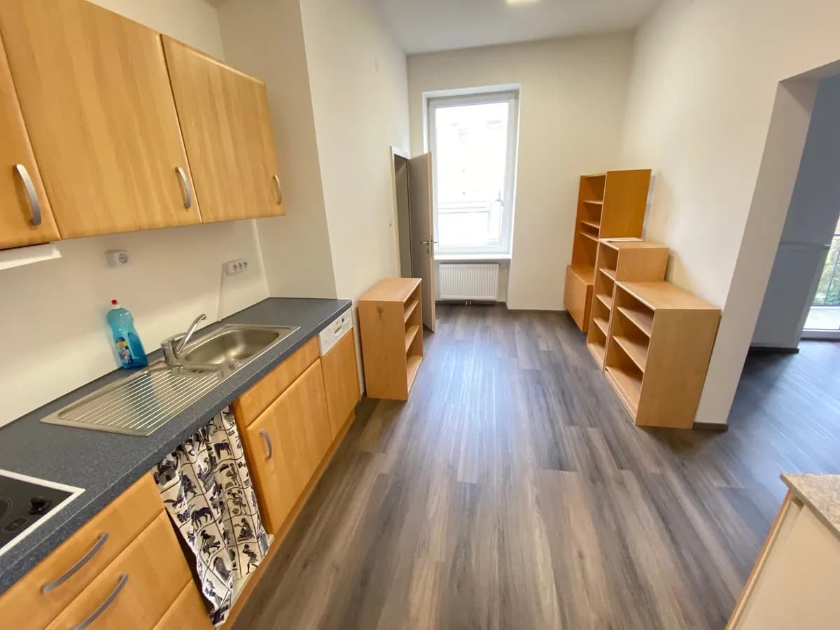 Gewerbeimmobilie mieten in Linz – 80 m², € 920 – Bild 6 von 13