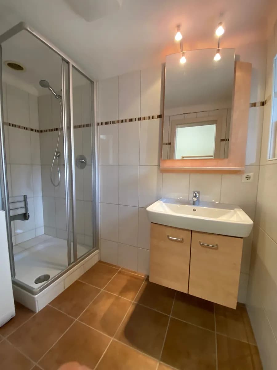 Gewerbeimmobilie mieten in Linz – 80 m², € 920 – Bild 8 von 13