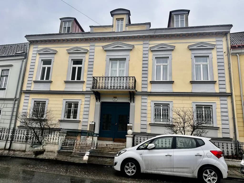 4-Zimmer-Wohnung mieten in Wien – 225 m², € 2.990 – Bild 4 von 23