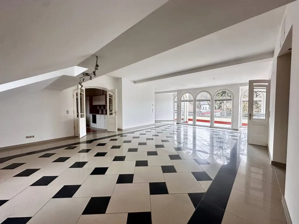 4-Zimmer-Wohnung mieten in Wien – 225 m², € 2.990 – Bild 7 von 23