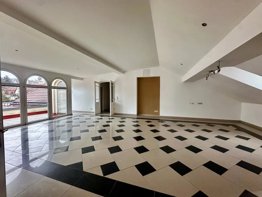4-Zimmer-Wohnung mieten in Wien – 225 m², € 2.990 – Bild 9 von 23