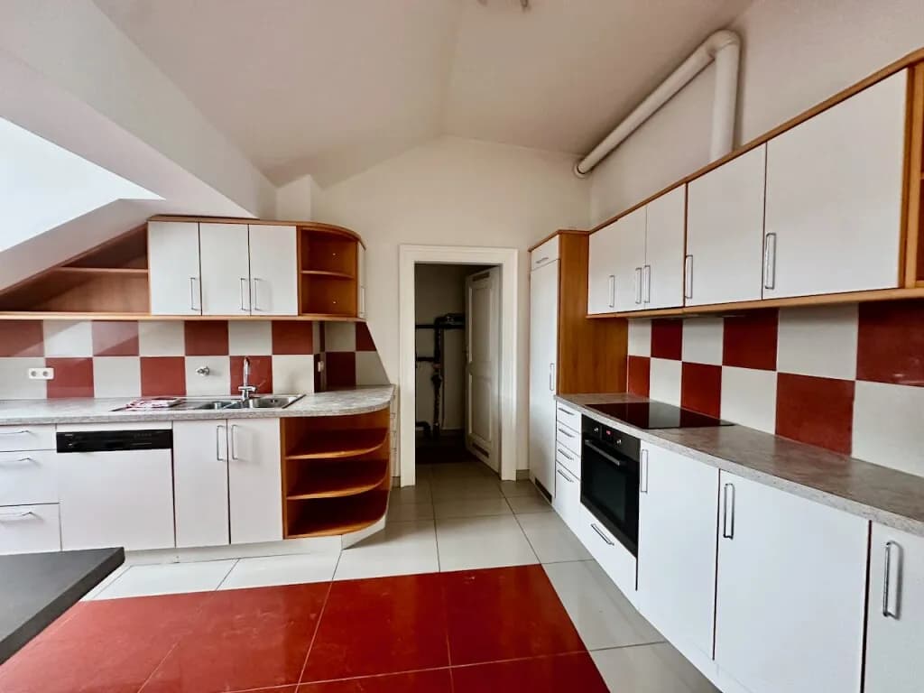 4-Zimmer-Wohnung mieten in Wien – 225 m², € 2.990 – Bild 10 von 23