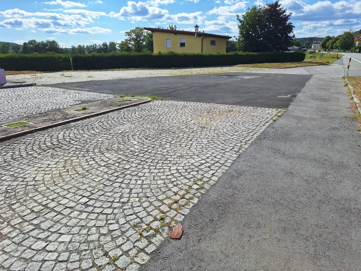 Gewerbeimmobilie mieten in Hartberg-Fürstenfeld – 1 275 m², € 625 – Bild 3 von 3
