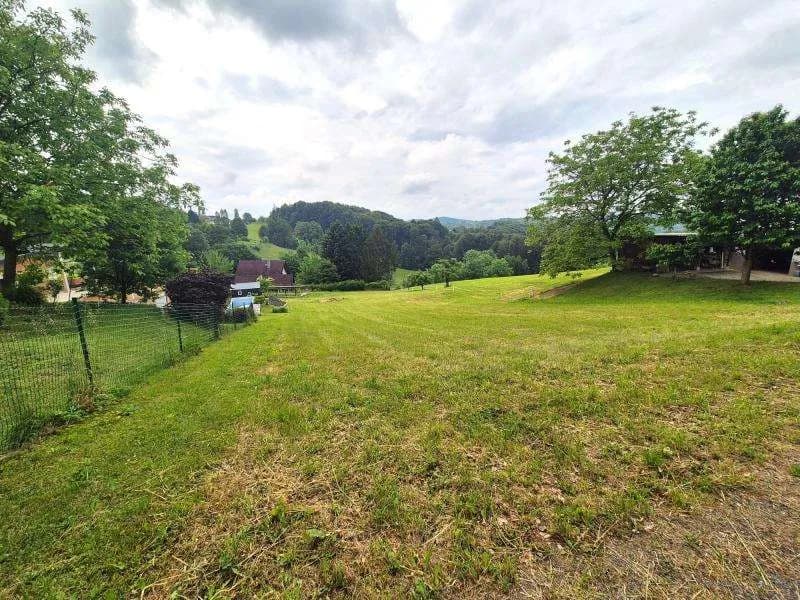 Grundstück kaufen in Graz-Umgebung – 994 m² – Bild 2 von 3