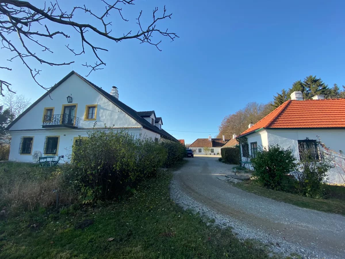 7-Zimmer-Haus mieten in Sankt Pölten Land – 250 m², € 2.200 – Bild 3 von 80