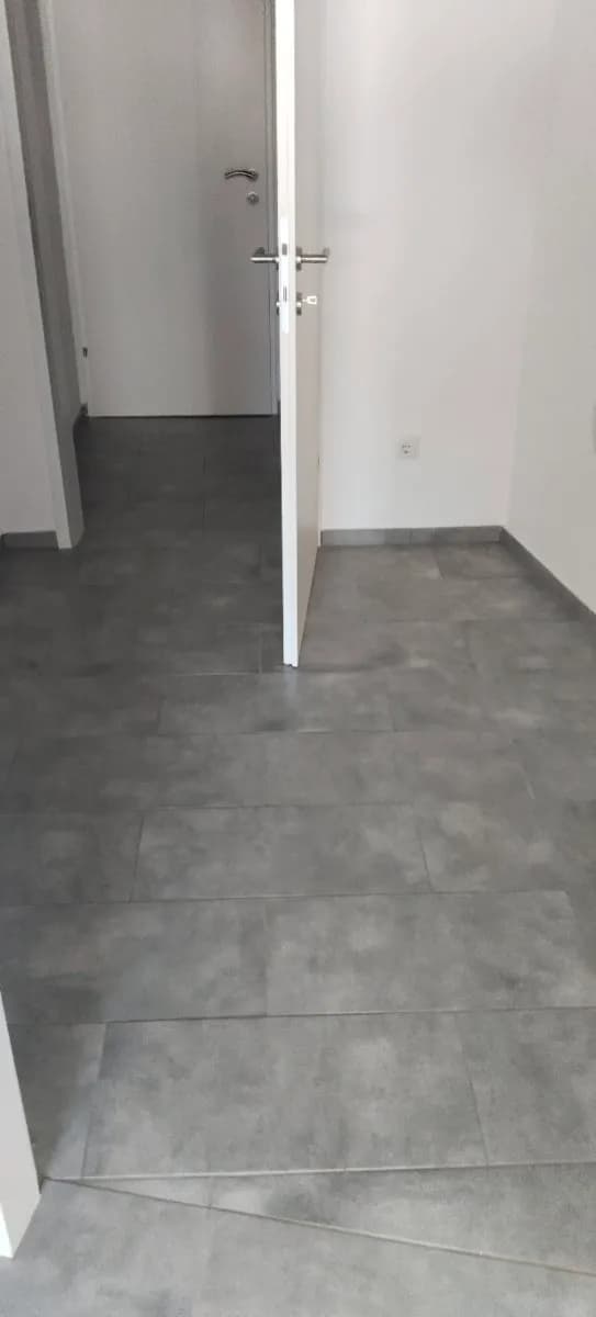 3-Zimmer-Gewerbeimmobilie mieten in Neunkirchen – 53 m², € 700 – Bild 8 von 15