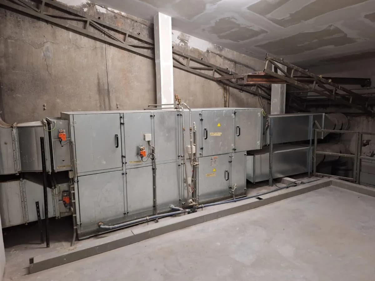Gewerbeimmobilie mieten in Wiener Neustadt – 400 m², € 2.750 – Bild 22 von 45