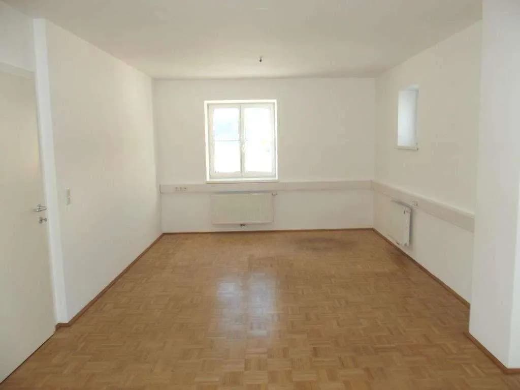 3-Zimmer-Gewerbeimmobilie mieten in Gmunden – € 975 – Bild 3 von 9