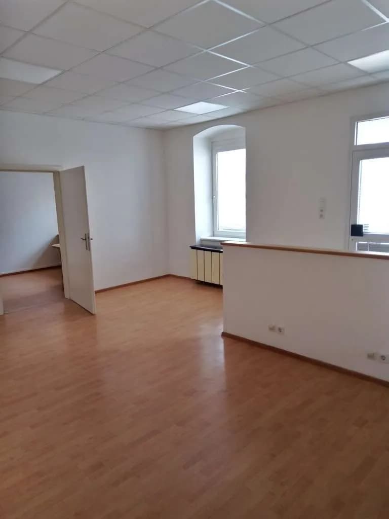 4-Zimmer-Gewerbeimmobilie mieten in Linz – 95 m², € 920