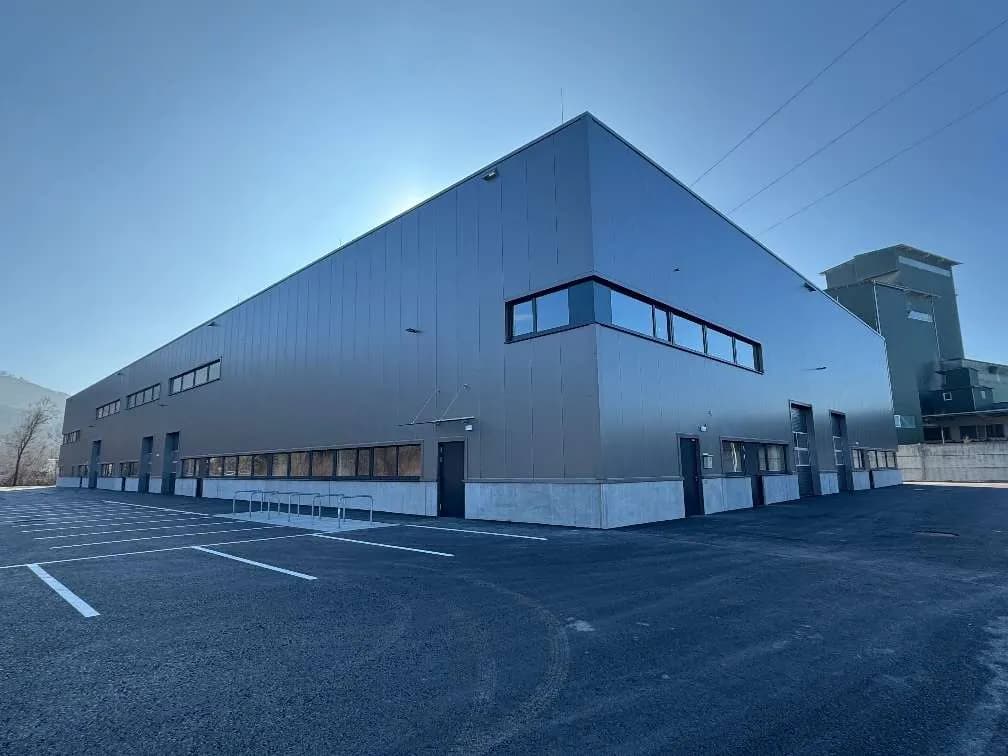 Gewerbeimmobilie mieten in Salzburg-Umgebung – 850 m², € 14 – Bild 2 von 7