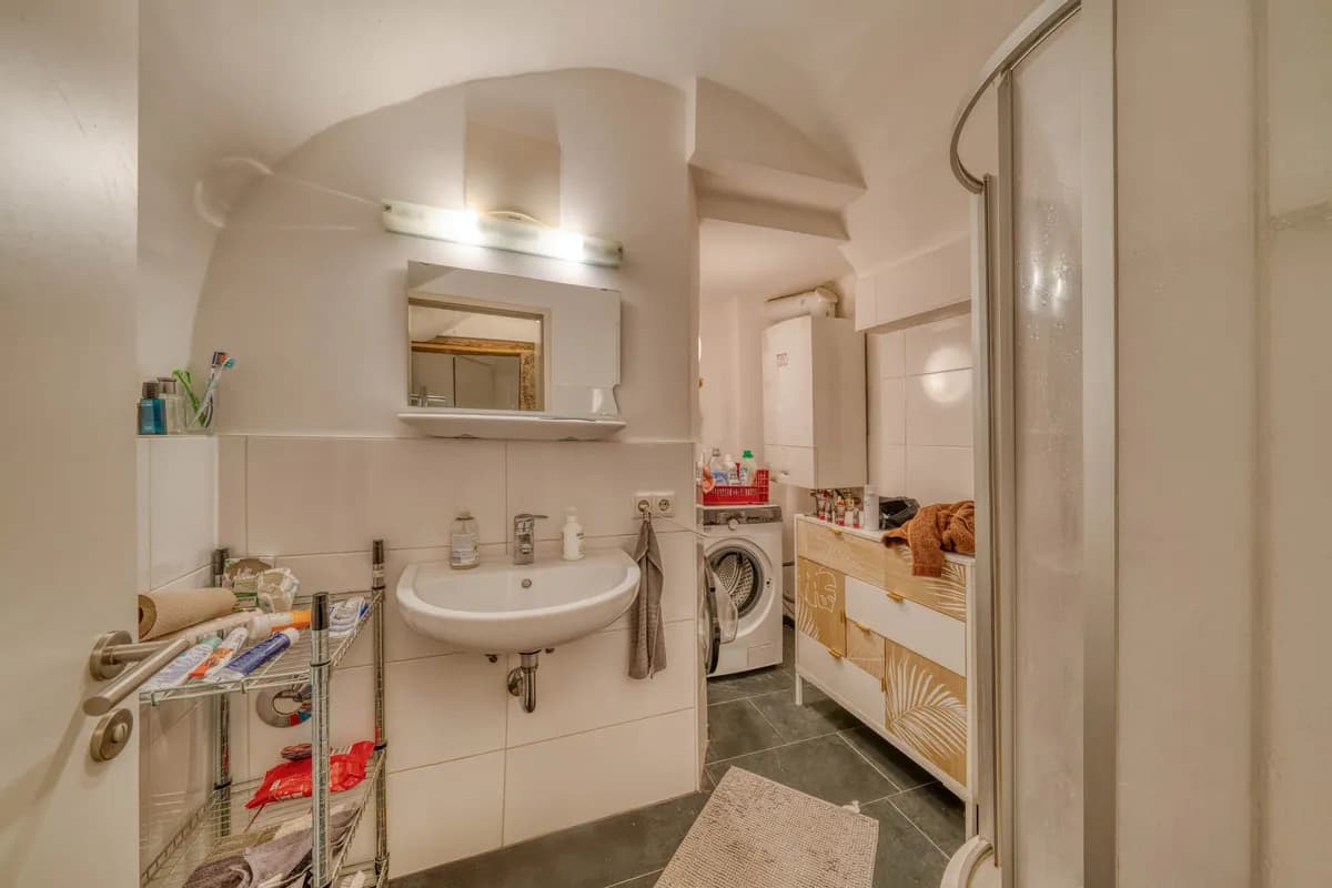 2-Zimmer-Wohnung mieten in Innsbruck – 67 m², € 1.731 – Bild 3 von 5